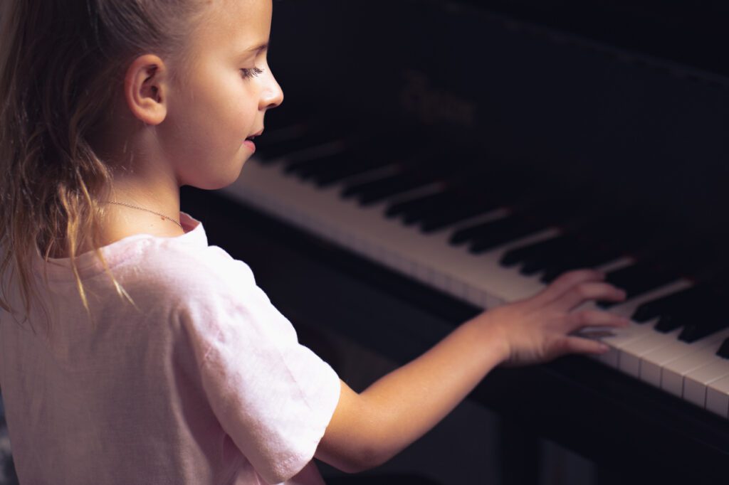 audrey playing piano